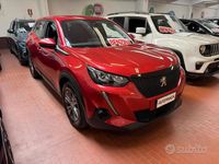 Usata Peugeot 2008 Active 100 CV (73 kW) 2021 Rosso SUV