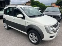 Usata Fiat Panda 4x4 Cross 75 CV (55 kW) 2011 Bianco Utilitaria