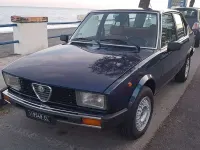 Usata Alfa Romeo Alfetta 129 CV (94 kW) 1981 Blu/azzurro Berlina