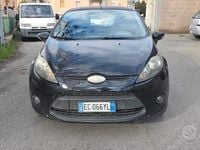 Usata Ford Fiesta Titanium 68 CV (50 kW) 2010 Nero Utilitaria