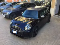 Usata Mini Cooper S Resolute Edition 178 CV (130 kW) 2022 Blu/azzurro Utilitaria