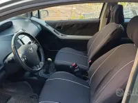 Usata Toyota Yaris 69 CV (50 kW) 2006 Grigio Utilitaria
