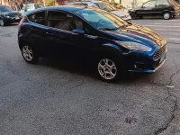 Usata Ford Fiesta Titanium 75 CV (55 kW) 2016 Blu Utilitaria