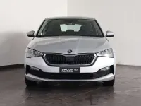 Usata Skoda Scala Ambition 110 CV (80 kW) 2022 Argento brillante Utilitaria