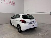 usata Peugeot 208 PureTech 82 5 porte Allure