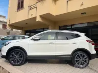 Usata Nissan Qashqai Tekna 131 CV (96 kW) 2016 Bianco SUV