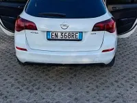 Usata Opel Astra 110 CV (80 kW) 2012 Bianco Station wagon