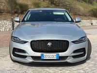 Usata Jaguar XE SE 250 CV (183 kW) 2023 Argento Berlina