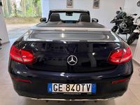 Gebraucht Mercedes C220 AMG Line Premium Plus 194 PS (142 kW) 2019 Blau Cabrio
