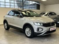 Usata VW T-Roc 110 CV (80 kW) 2024 Grigio SUV