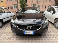 Usata Volvo V40 Business Edition 120 CV (88 kW) 2018 Nero Station wagon