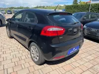 Usata Kia Rio LX 86 CV (63 kW) 2012 Nero Berlina