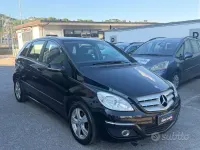 Usata Mercedes B180 Premium 109 CV (80 kW) 2011 Nero Utilitaria