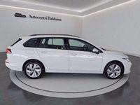 Usata VW Golf VIII Life 116 CV (85 kW) 2024 Bianco puro Station wagon