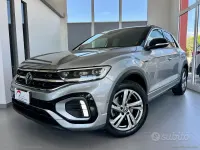 Usata VW T-Roc R-line 150 CV (110 kW) 2024 Grigio SUV