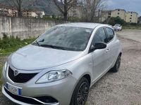 Usata Lancia Ypsilon Gold 69 CV (50 kW) 2021 Utilitaria