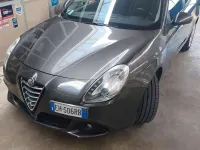 Usata Alfa Romeo Giulietta 105 CV (77 kW) 2011 Marrone Utilitaria