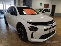 Usata Lancia Ypsilon 101 CV (74 kW) 2025 Bianco marmo / pastello Utilitaria
