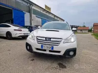 Usata Subaru Outback Exclusive+ 150 CV (110 kW) 2013 Bianco Station wagon