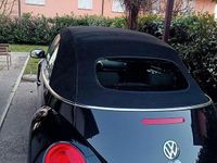Usata VW New Beetle 102 CV (75 kW) 2007 Nero Utilitaria