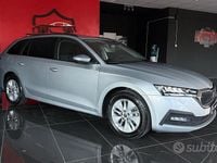 Usata Skoda Octavia Executive 150 CV (110 kW) 2022 Grigio Station wagon