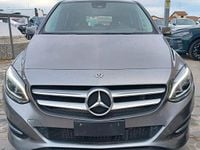 Usata Mercedes B180 Premium 122 CV (89 kW) 2018 Grigio Monovolume