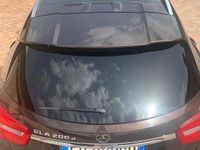 Usata Mercedes GLA200 Business 136 CV (100 kW) 2016 Marrone SUV