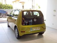 Usata VW up! move up! 60 CV (44 kW) 2018 Giallo pastello Utilitaria