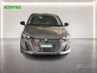 Usata Peugeot 208 Allure 100 CV (73 kW) 2025 Grigio Utilitaria