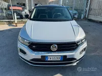 Usata VW T-Roc R-line 150 CV (110 kW) 2019 Grigio SUV
