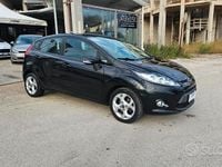 Usata Ford Fiesta Titanium 70 CV (51 kW) 2012 Nero Utilitaria