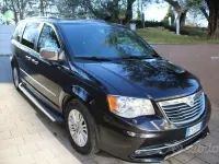 Usata Lancia Voyager 177 CV (130 kW) 2015 Bluazzurro Monovolume