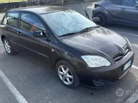 Usata Toyota Corolla Sol 90 CV (66 kW) 2006 Nero Berlina