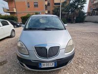 Usata Lancia Musa 90 CV (66 kW) 2007 Grigio Monovolume