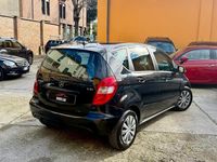 Usata Mercedes A180 109 CV (80 kW) 2010 Nero Berlina