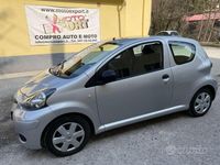 Usata Toyota Aygo Edition 68 CV (50 kW) 2010 Argento Utilitaria