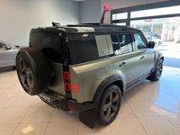 Usata Land Rover Defender HSE Dynamic 249 CV (183 kW) 2022 Verde SUV