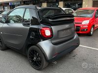 Usata Smart ForTwo Cabrio Superpassion 90 CV (66 kW) 2019 Grigio Cabrio