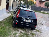Usata Ford Fiesta Ghia 75 CV (55 kW) 2008 Nero Utilitaria