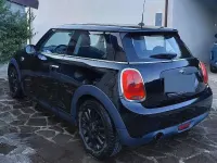 Usata Mini ONE 102 CV (75 kW) 2016 Nero Utilitaria