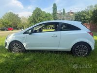 Usata Opel Corsa 54 CV (39 kW) 2014 Bianco Utilitaria