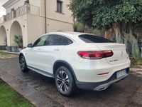 Usata Mercedes GLC300e 194 CV (142 kW) 2021 Bianco Coupé