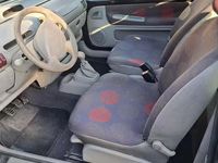 Usata Renault Twingo 58 CV (42 kW) 2001 Nero Utilitaria