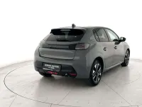 Usata Peugeot 208 Allure 101 CV (74 kW) 2025 Grigio selenium metallizzato Utilitaria