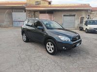 Usata Toyota RAV4 136 CV (100 kW) 2009 Grigio SUV