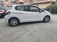 Usata Peugeot 208 Allure 75 CV (55 kW) 2018 Other Utilitaria