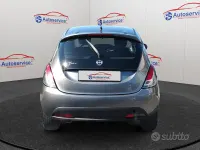 Usata Lancia Ypsilon Silver 69 CV (50 kW) 2014 Grigio Utilitaria