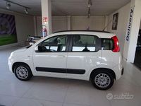 Usata Fiat Panda Lounge 69 CV (50 kW) 2013 Bianco Utilitaria