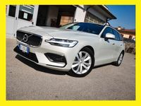 Usata Volvo V60 Business Edition 150 CV (110 kW) 2020 Grigio Station wagon