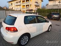 Usata VW Golf VI Comfortline 102 CV (75 kW) 2010 Bianco Utilitaria